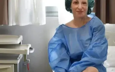 Η Ιωάννα Παλιοσπύρου μοιράζεται φωτογραφίες και βίντεο μέσα από το χειρουργείο του Therapis General Hospital.