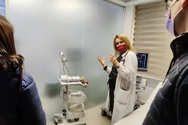 Εκπαιδευτική επίσκεψη μαθητών της Β’ Λυκείου της Λεοντείου Σχολής στο Therapis General Hospital