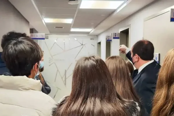 Εκπαιδευτική επίσκεψη μαθητών της Β’ Λυκείου της Λεοντείου Σχολής στο Therapis General Hospital